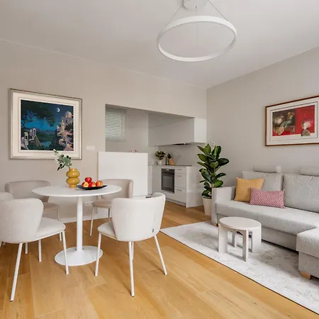 Sanhaus - Royal - 3 Minuty Od Plazy I Deptaka