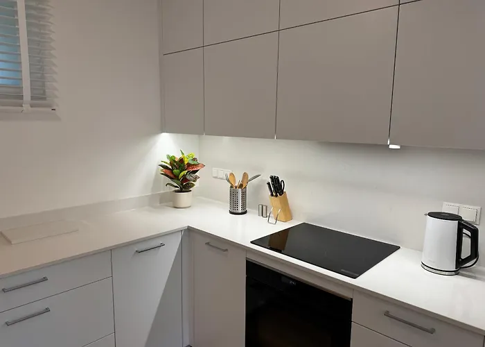 Sanhaus - Royal - 3 Minuty Od Plazy I Deptaka